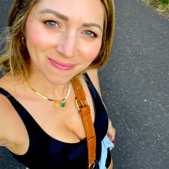 Meet your Posher, Holly - Picture 1 of 1